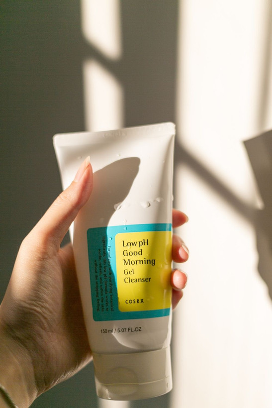 ژل شستشوی شوینده صورت گودمورنینگ کوزارکس (COSRX Low pH Good Morning Gel Cleanser)