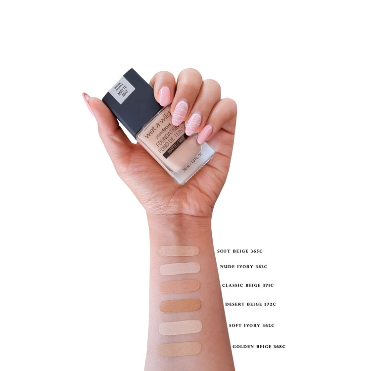 کرم پودر وت اند وایلد Photo Focus | Wet n Wild Matte & Photo-Ready Foundation