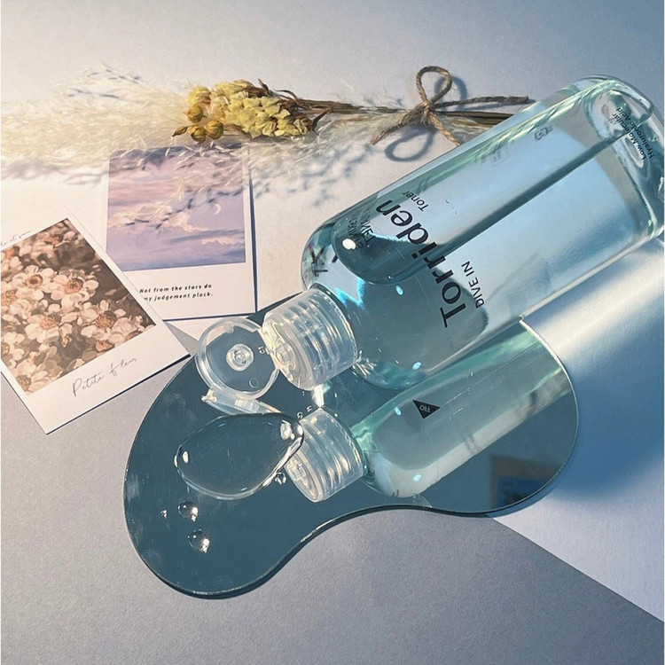 تونر آبرسان هیالورونیک اسید توریدن 300 میل | Torriden DIVE-IN Low Molecule Toner